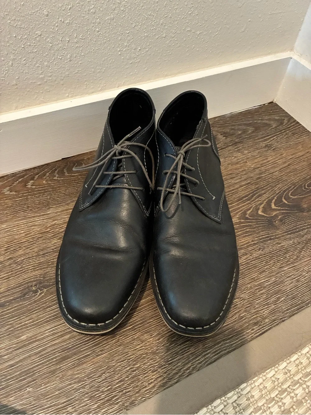 Steve Madden Black Leather Chukka Boots